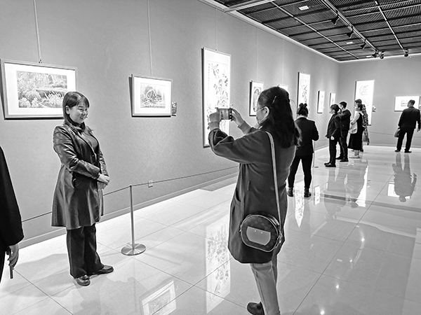 07女畫家.jpg